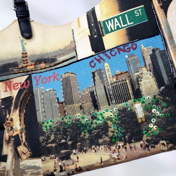 Chic Cosmopolitan Beaded and Sequin Shoulder Handbag - Picture 3 of 9